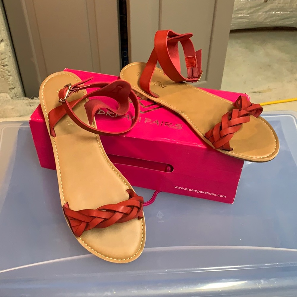 ♥️NWB SANDALS 👡
